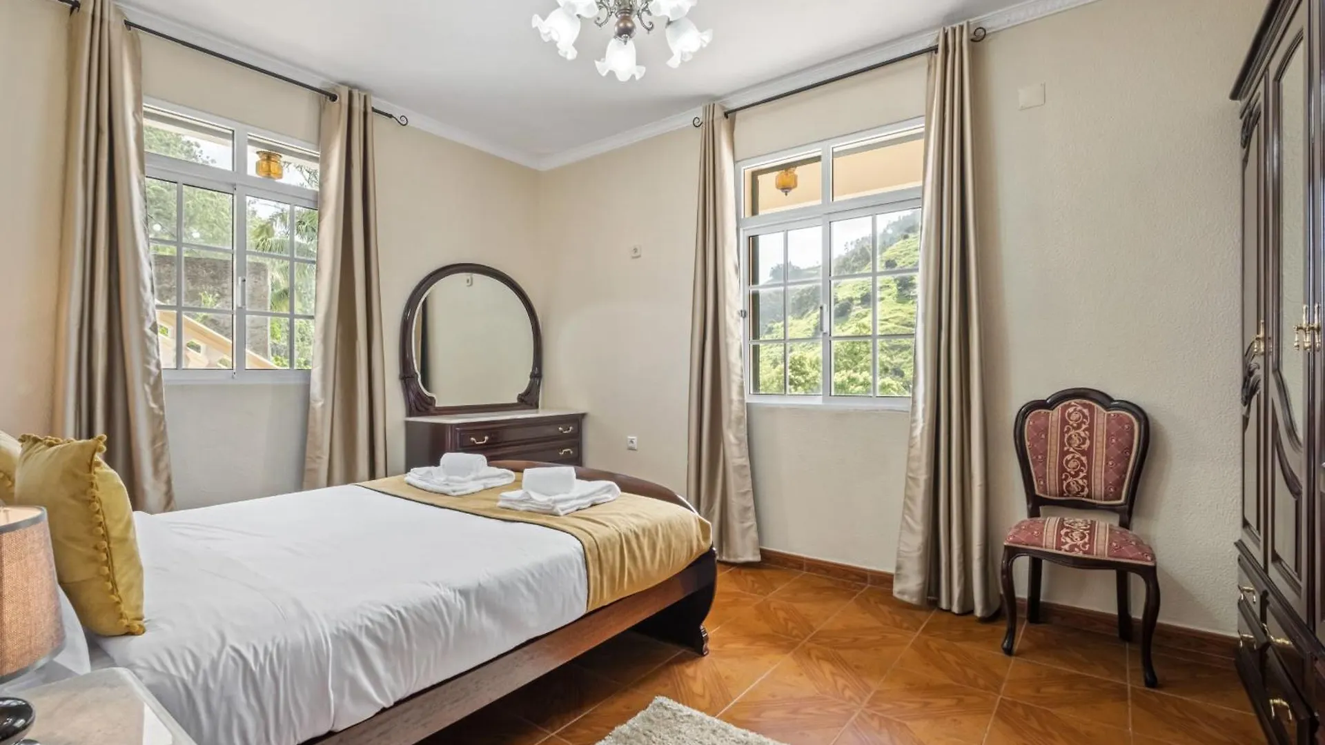 Valley Nest By Zest And Guest Ribeira Brava 0*,  Portugal